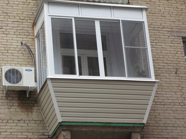 Остекление балконов в хрущевке с выносом по цене от производителя Чехов