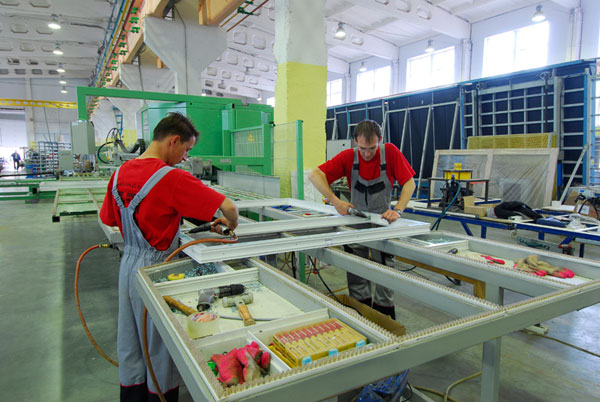 Фирма по остеклению балконов в Чехов и Московской области Чехов